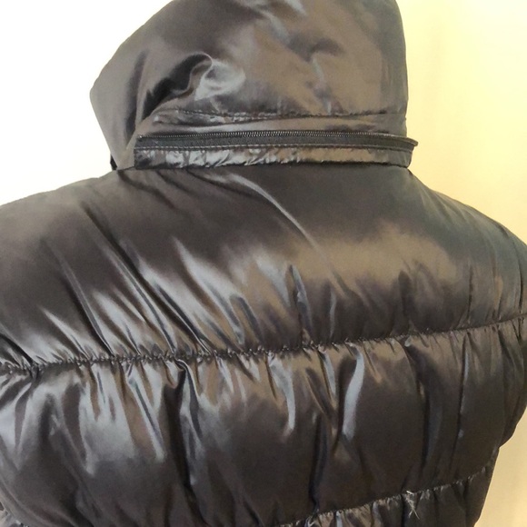 Michael Kors Women’s Quilted Vest Like New - Picture 5 of 9